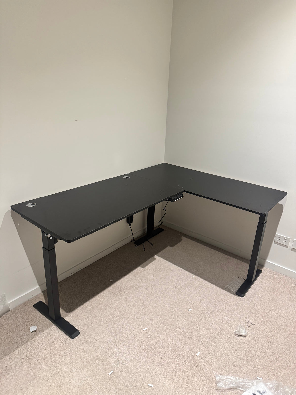 Ergowave Black L-Shape Electric Standing Smart Gaming Desk (1.6m)